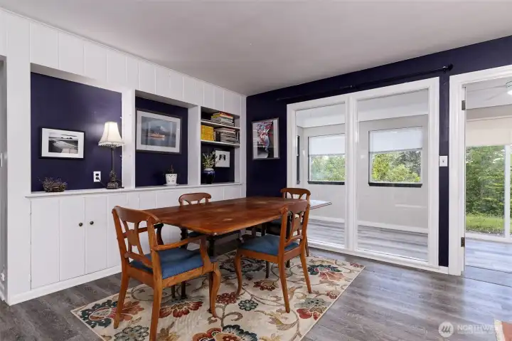 nice dining area nice dining area