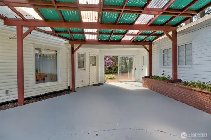 Beautiful covered patio Beautiful covered patio