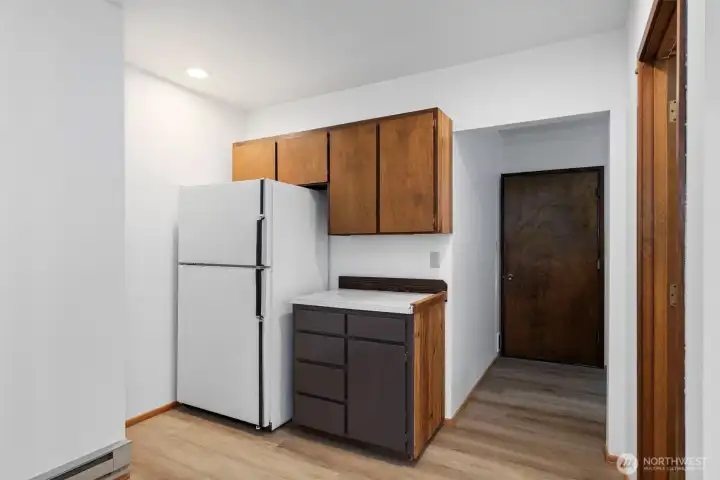 Included in the additional flex space is this little Kitchenette Included in the additional flex space is this little Kitchenette