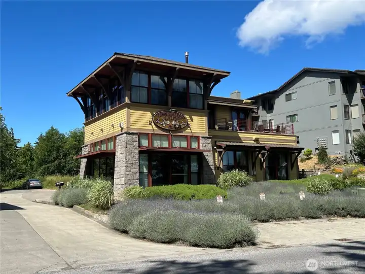 Indian Suites - 3 comfortable Vacation Rental Units
