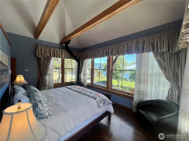 The Admiral's Suite