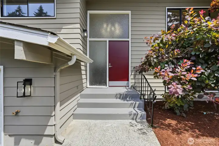 The welcoming front entry.