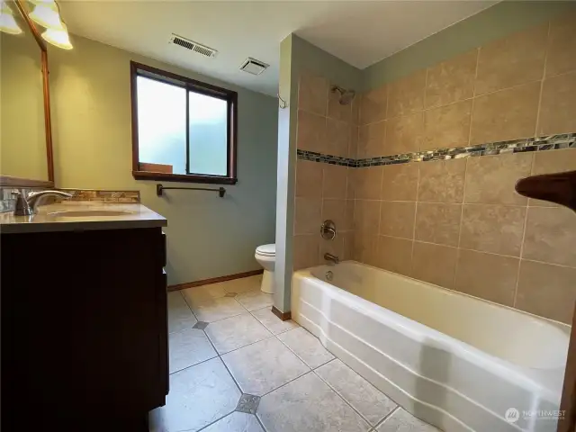 2nd bathroom with new vanity
