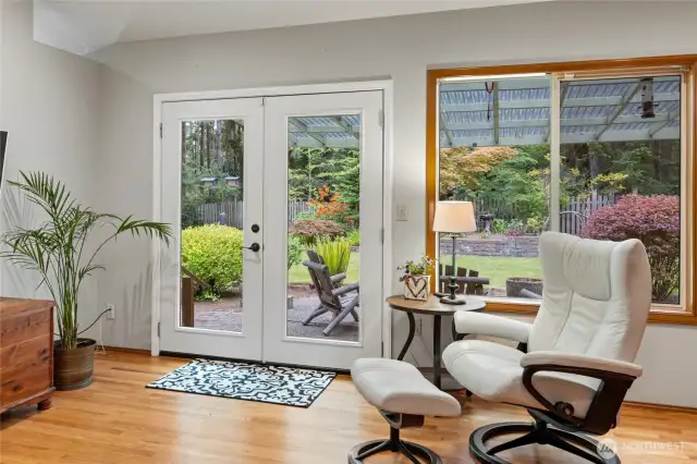 A picture perfect place to enjoy a book and a beverage of choice!