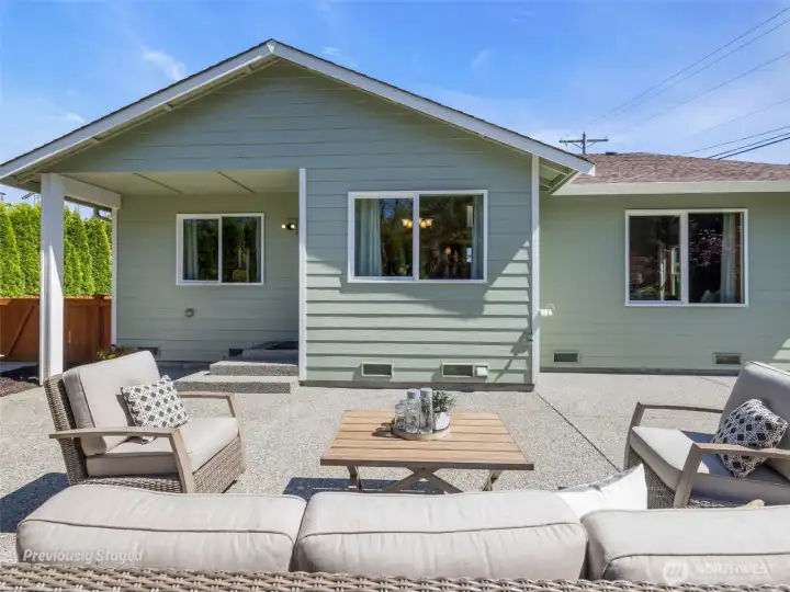 A backyard that's "party ready" for sure