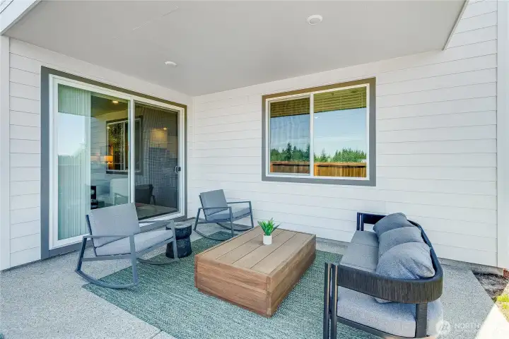 Covered back patio to admire the views.