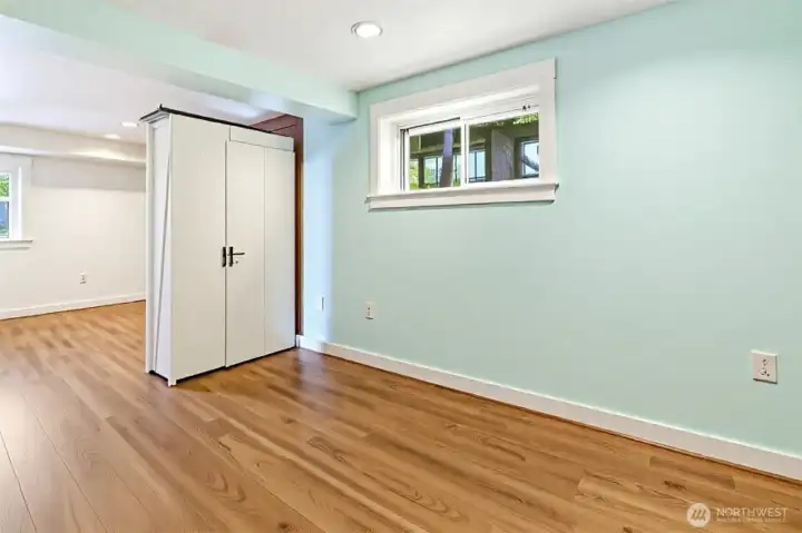 Basement flex room - virtually destaged