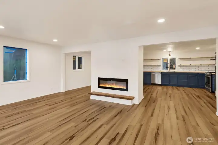 LIving Room/Kitchen
