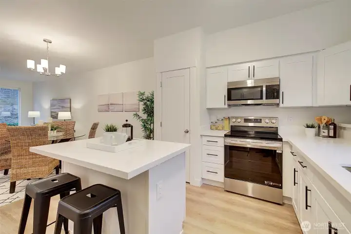 Beautiful, new Quartz countertops!