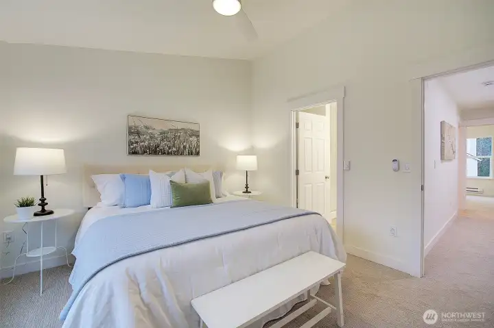 Vaulted ceiling and ceiling fan