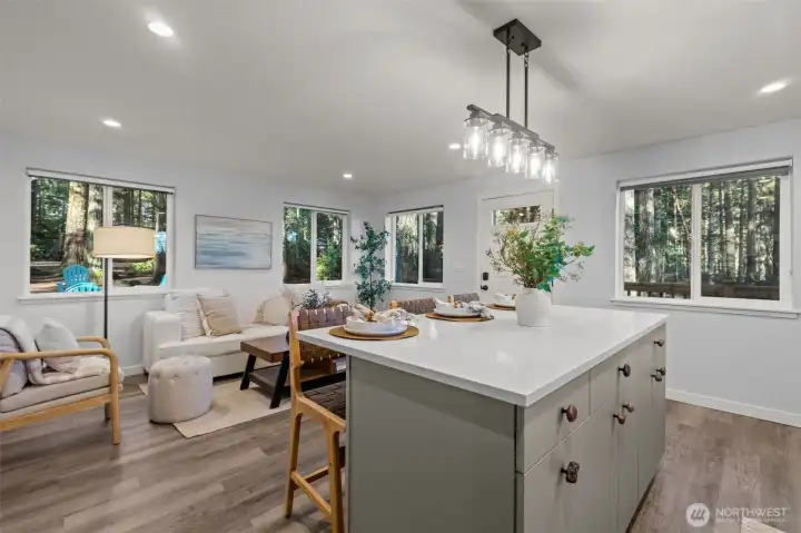 New furnace and heat pump with AC! Makes this the perfect summer cool off spot.