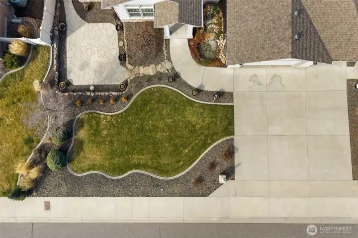Aerial Photo of the front yard and driveway.