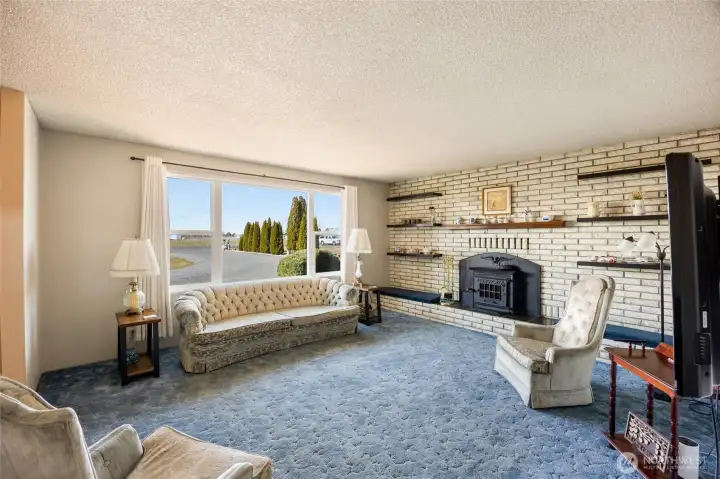 living room with fireplace