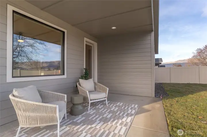 NOT ACTUAL HOME. Same floorplan. Colors and fixtures may vary.