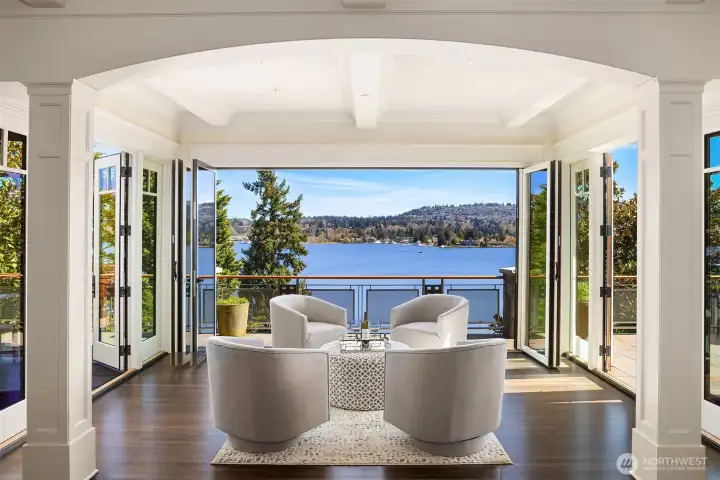 Wrapped in glass on all three side, light literally pours in capturing morning glow, midday sparkle and sunset warmth.