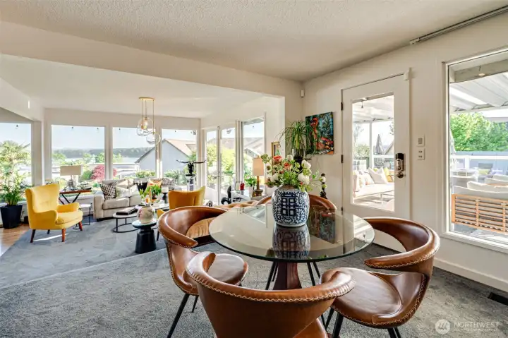 Breakfast nook