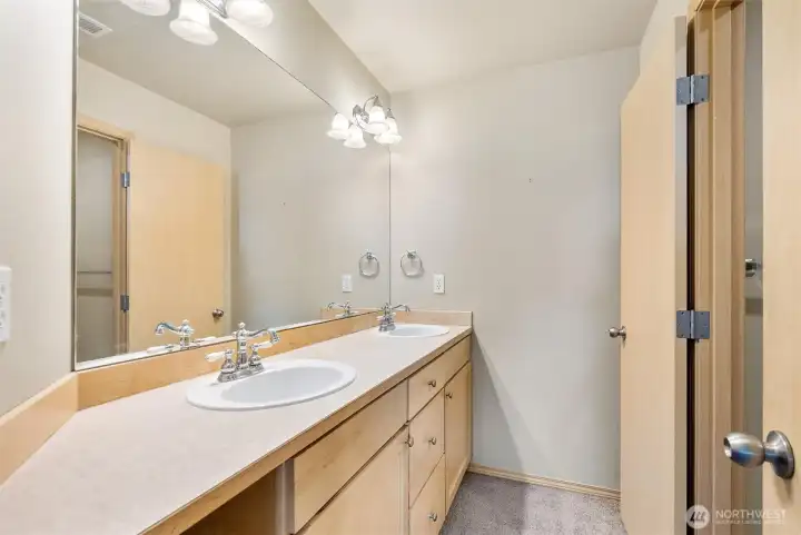 double sink master bathroom