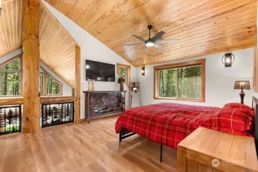 Primary suite