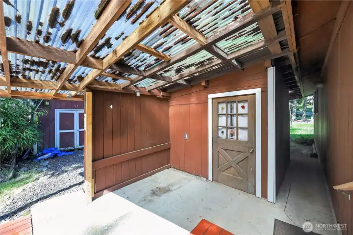 Extra room with its own entrance