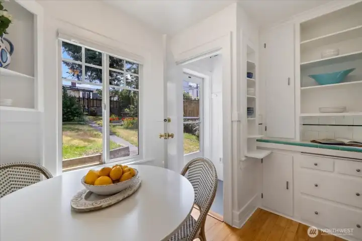 Easy access to the backyard.