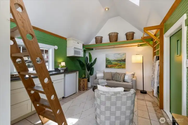 Studio Living room.