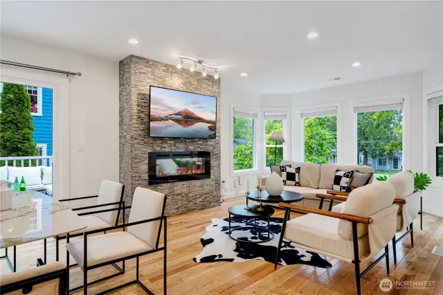 Beautiful living room with fireplace