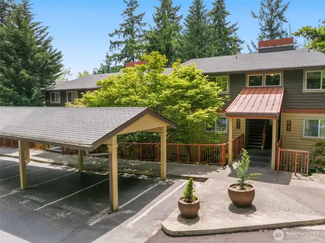 Well kept complex with covered parking and EV charging!