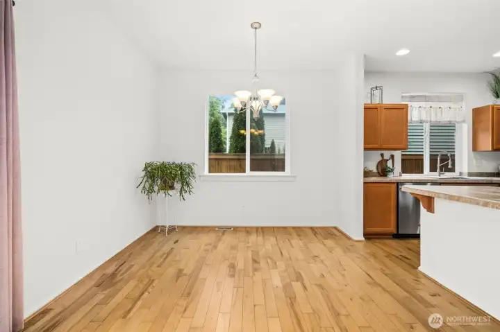 Light and bright open concept dining area