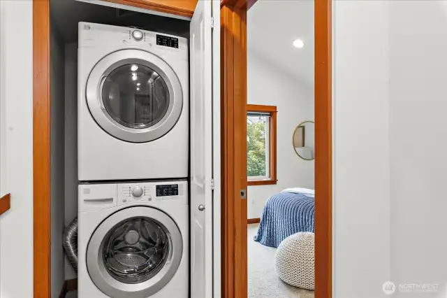 Washer/dryer upstairs