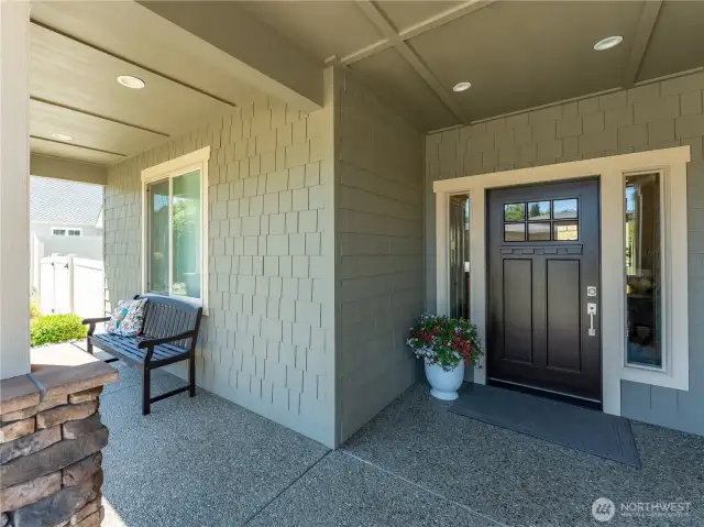 Established Neighborhood – Mature landscaping and pride of ownership community