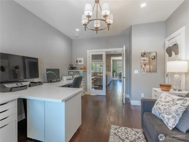 Bedroom 2 – Versatile for guests, home office, or hobbies.