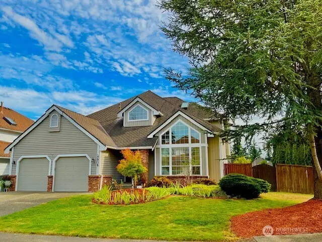 Private, Corner Lot.