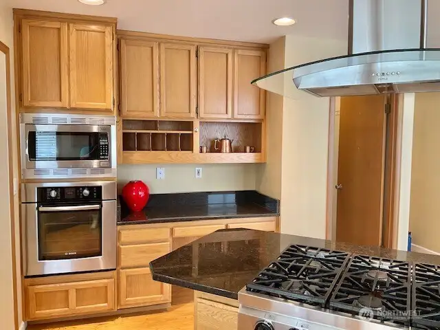 Built-in Oven and Microwave.