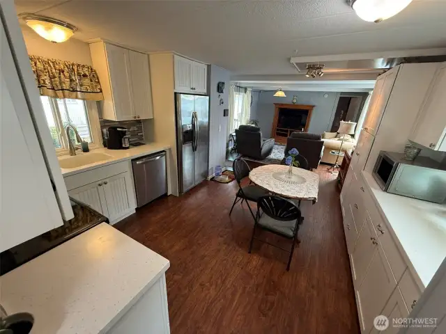 Kitchen/Open Concept