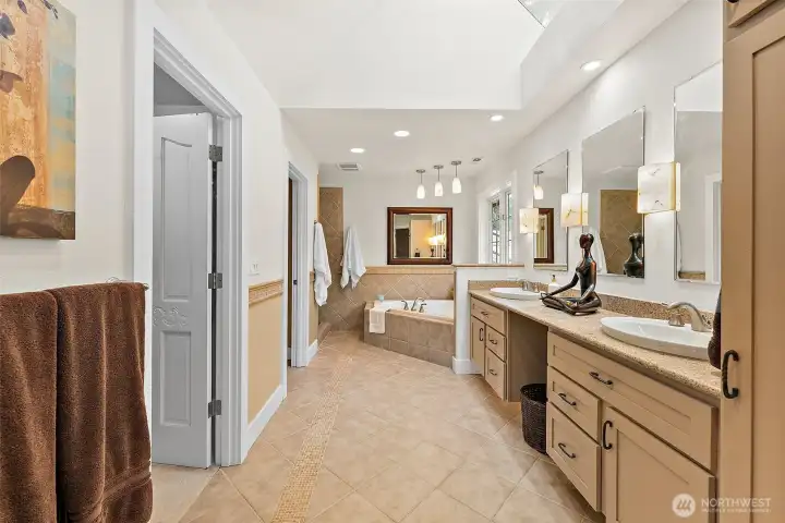 Primary 5 Piece Bathroom with Radiant Heat!