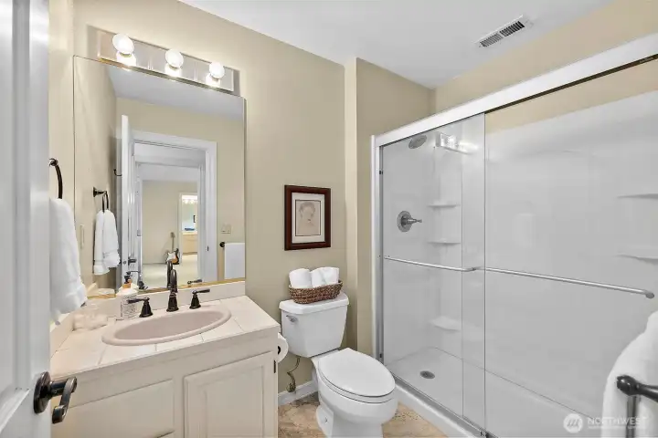 Upstairs Hall Bathroom