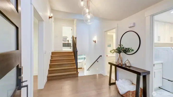 Alternative entryway off of the back yard.