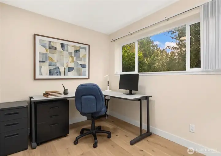 (this image virtually staged)