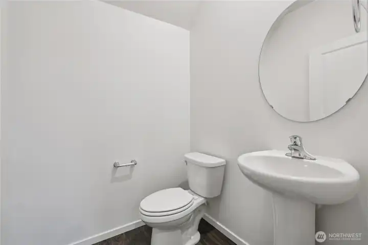 Powder bath down for ease.   Pictures are for representational purposes only, colors and features may vary.