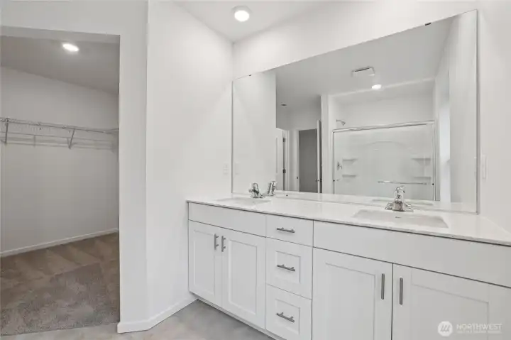 Primary bathroom.   Pictures are for representational purposes only, colors and features may vary.