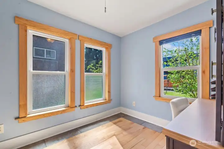 Office/Extra bedroom