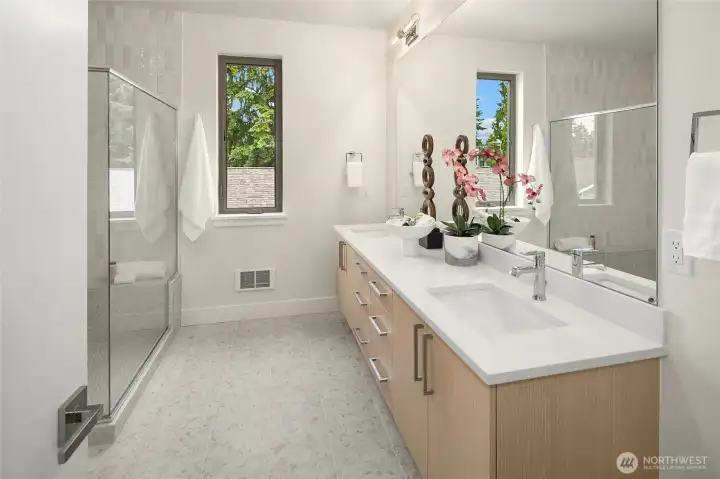 large grand primary ensuite