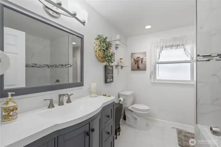 Main bathroom