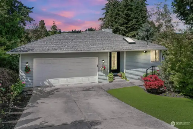 Welcome to your beautiful 5-bedroom, two and a half bath home in Puyallup's Decoursey Park area.