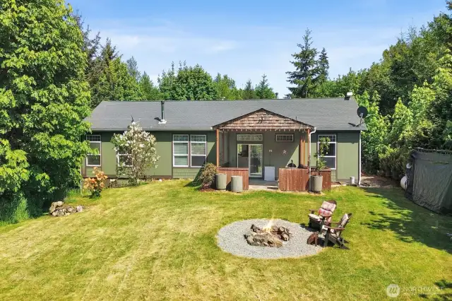 You will love the firepit area and stargazing at night.