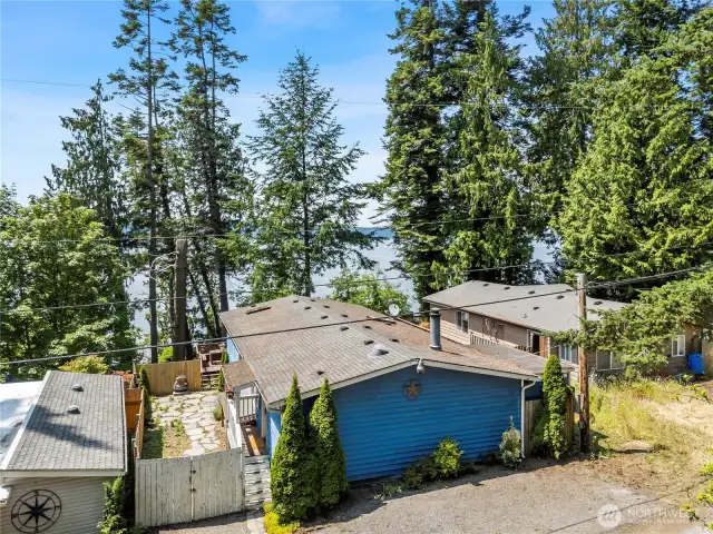 Full space, full convenience, full pleasure of a home with a year-round Puget Sound view.