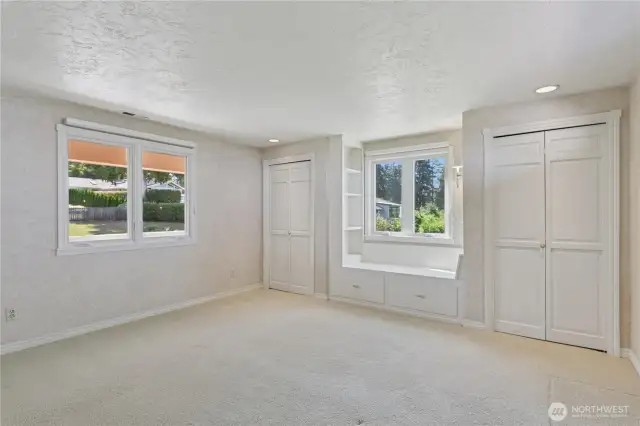 Secondary bedroom