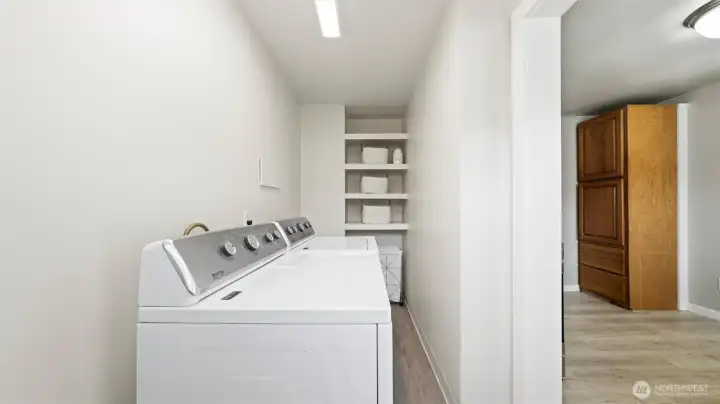 1708 WW Laundry Room