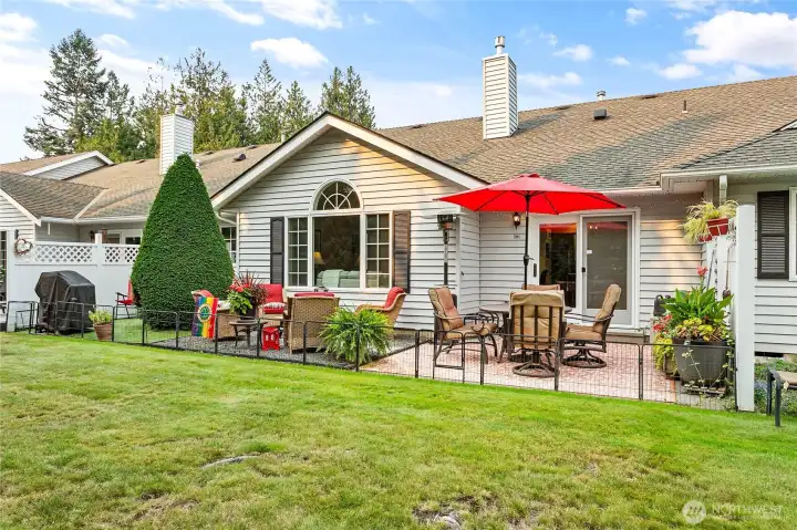 Nice & private outdoor space to enjoy