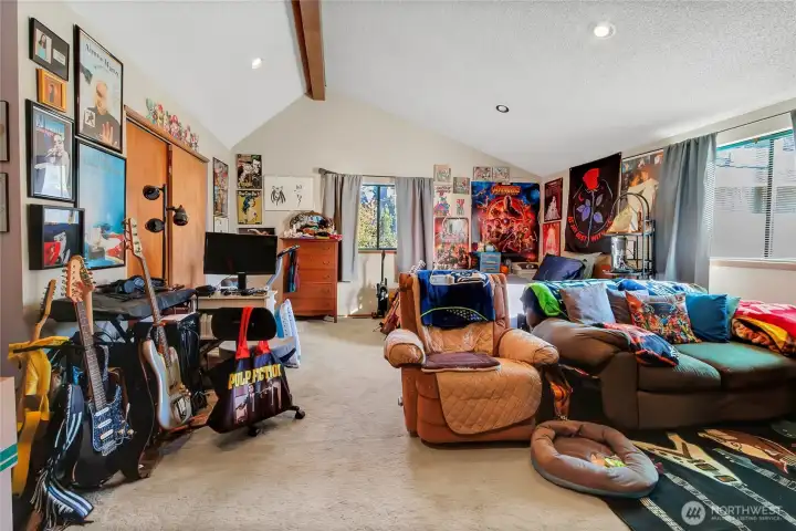 Large Room Above Garage Being Used As Bedroom With Closet!